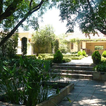 Moon And Sixpence Garden Guest House Muldersdrift Exterior photo