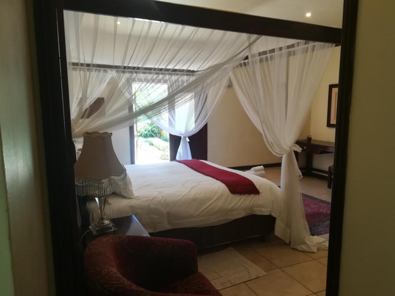 Moon And Sixpence Garden Guest House Muldersdrift Exterior photo