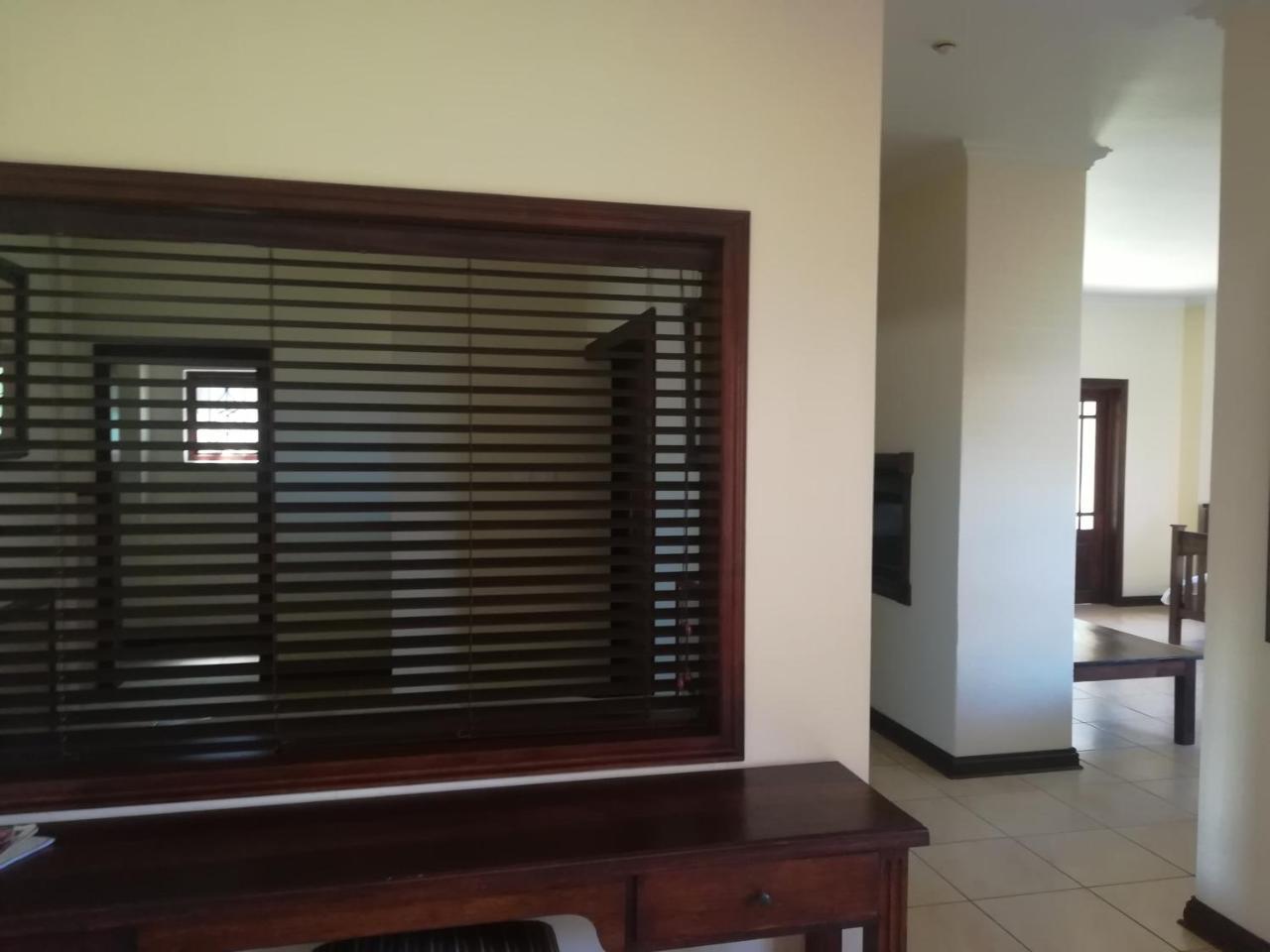 Moon And Sixpence Garden Guest House Muldersdrift Exterior photo
